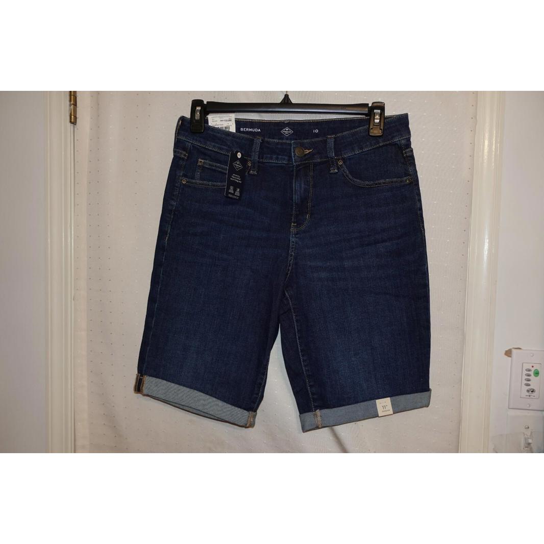 Brand New St Johns Bay Womens Blue Jean Bermuda Shorts Size 10